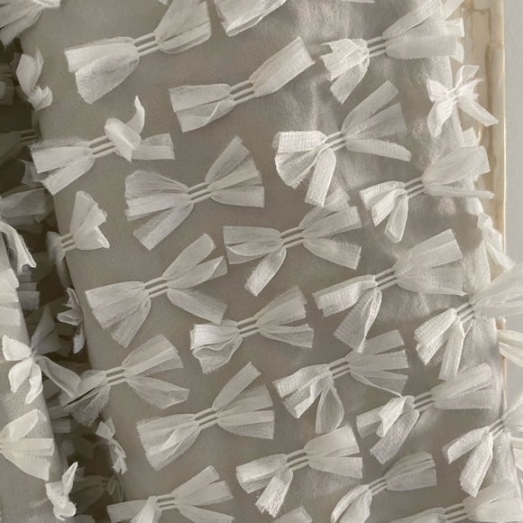 Bow embellished short skirt - Picture 3 of 5